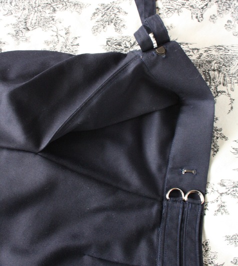 Trousers_detail_large