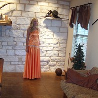 100_1139_listing
