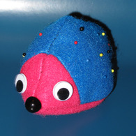 Hedgehog_pincushion_004a_listing