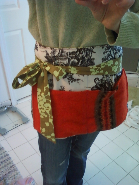Apron_orange_pocket_large