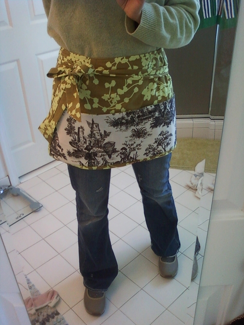 Apron_white_pocket_large