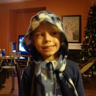 Hooded_scarf_listing