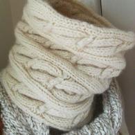 Handmade_cowl_listing