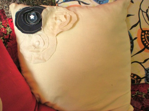 Pillow_and_cape_in_progress_007_large