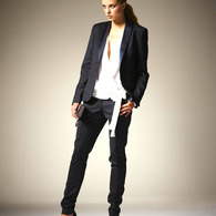 100702_e018_listing