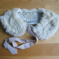Wee-collar_listing