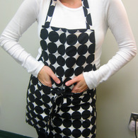 Anne_apron_front_listing