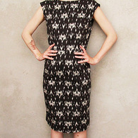 Staticwriggledress1_listing