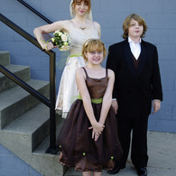Rain_kurdt_evie_stairs_listing