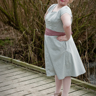 Apple-dress-2_listing
