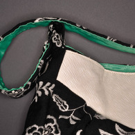 Black_white_emb_detail_tote_listing