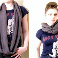 Greyscarf_listing