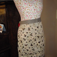 Heart_apron_with_red_listing