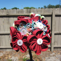 Red_flower_bouquet_in_your_hand_listing