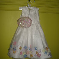 Girl_s_dress_w_baloon_skirt_listing