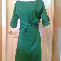 Ruffled_shoulder_in_emeral_with_long_sleeves_listing