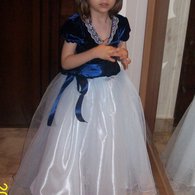 Blue_eyes_listing