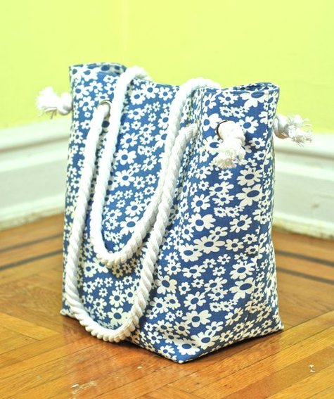 Blue_floral_tote_side_large