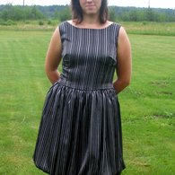 Dress_w_green_lining_listing