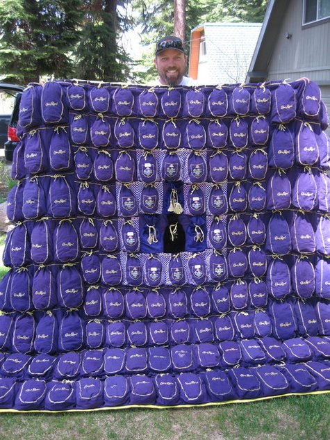 28426_404645513889_835708889_4110551_3727371_n_large