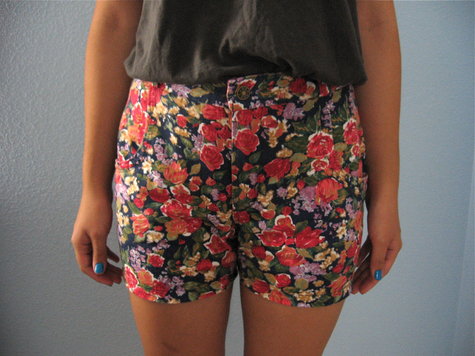 High-waisted Floral Shorts – Sewing Projects | BurdaStyle.com