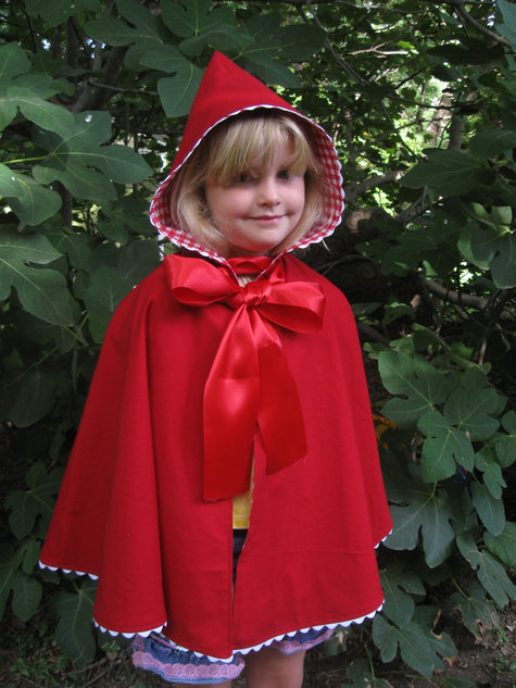 Red_riding_hood_large