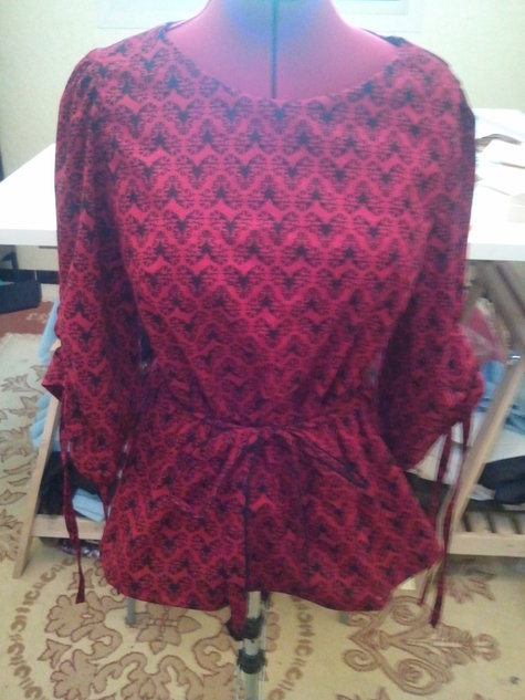 Red_2725_front_large