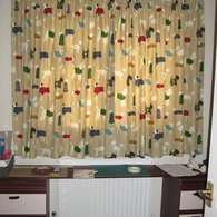 Dog_curtain_1_listing