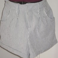 Seersucker_shorts_front_listing