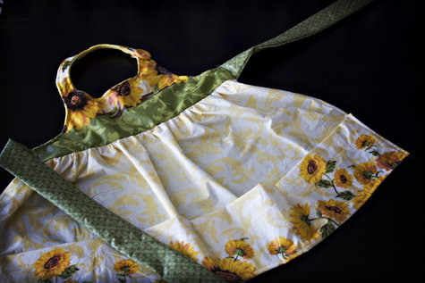 Apron_large