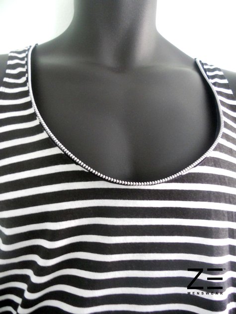 Stripe_4_large