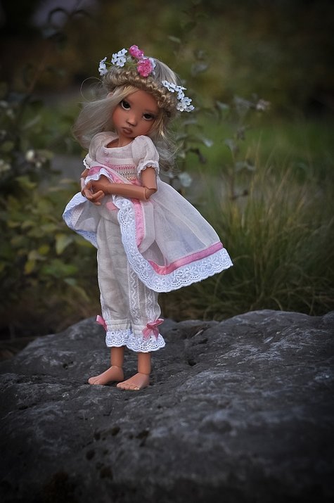 Flowergirl08212small_large