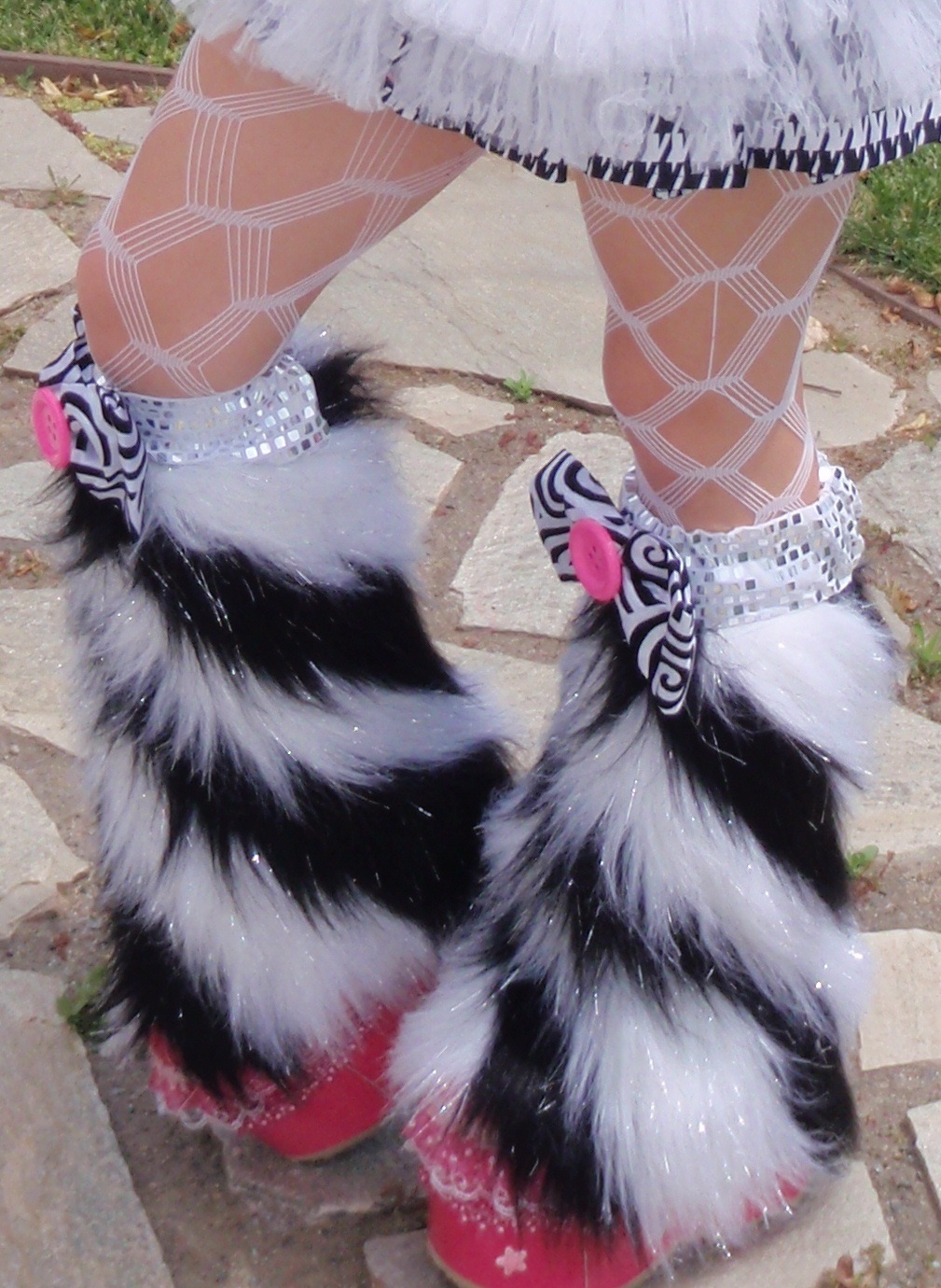 Sparkle Furry Boot Covers Kandi Kane Style White And Black – Sewing