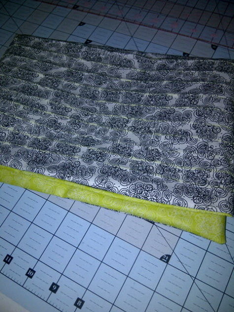 Pintuck_clutch_large