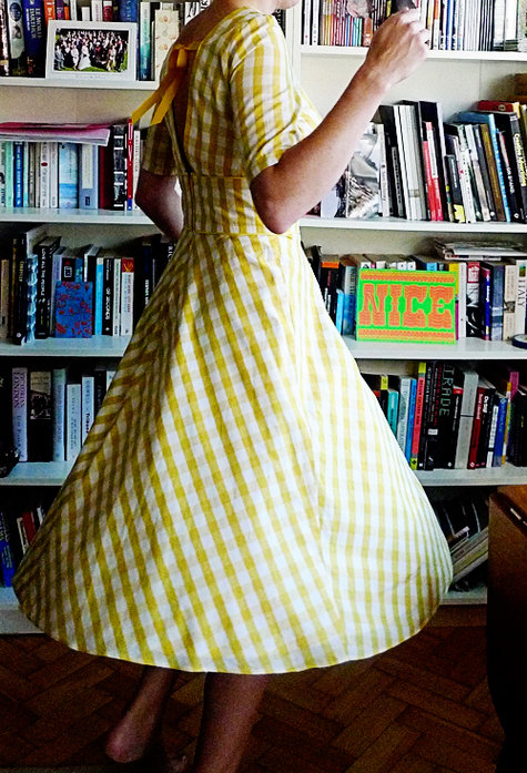 Twirling_around_large