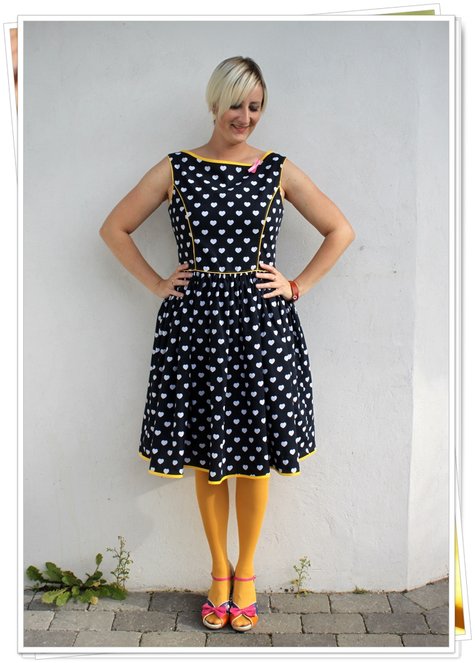 Blog50erdressbluewhite6_large