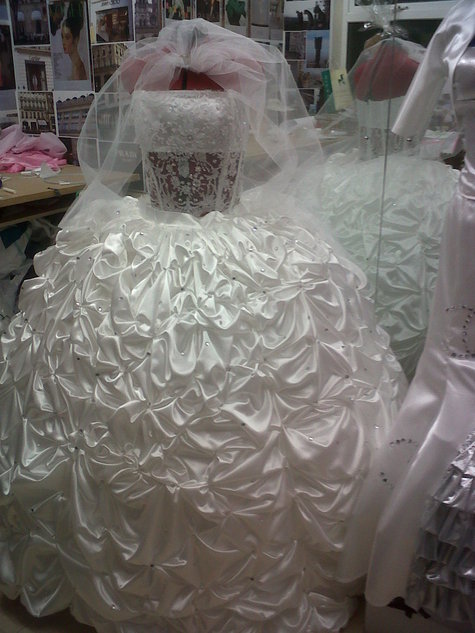 Wedding_dress2_large