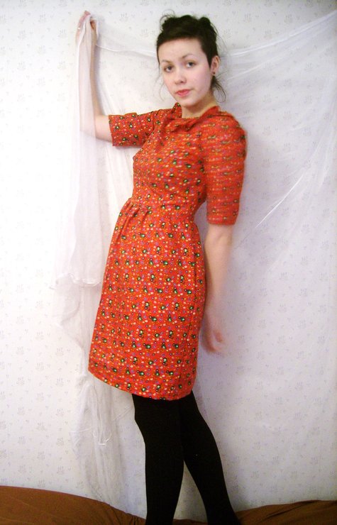 Red_016_large