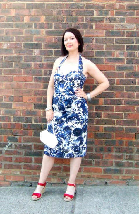 Bombshell_dress_by_wall_large