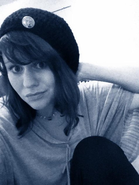 Evie_s_black_beret_with_gold_button_large