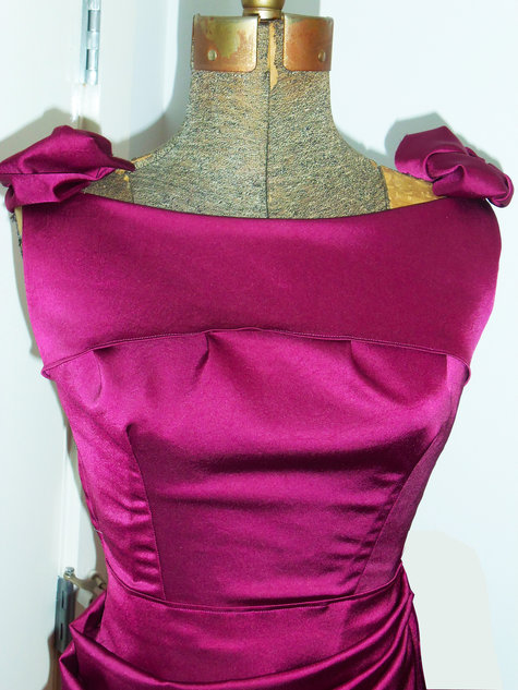 Roses_on_the_shoulder_3_large