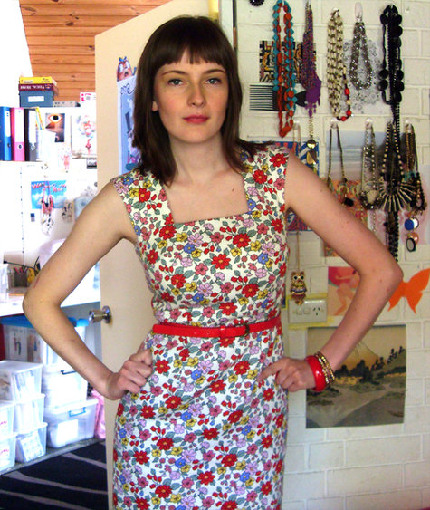 Fittedfloral03_large