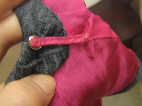 Bra_strap_holder_large