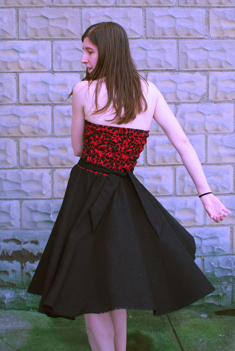 Black_and_red_swing_dress_2_-_3_large