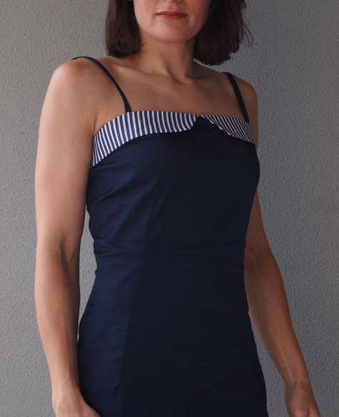 Navydress_gallery_large