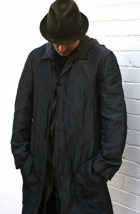 Lab_coat_in_cotton_and_metal_by_urbandon_large
