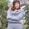 Manequim_sweater_-_arms_crossed_grid
