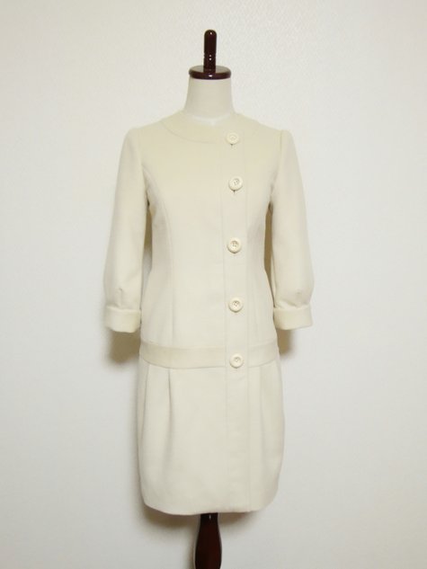 57_prada_retro_dress_01_large