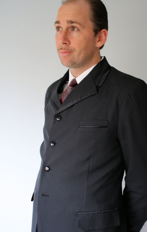 Suit2_large