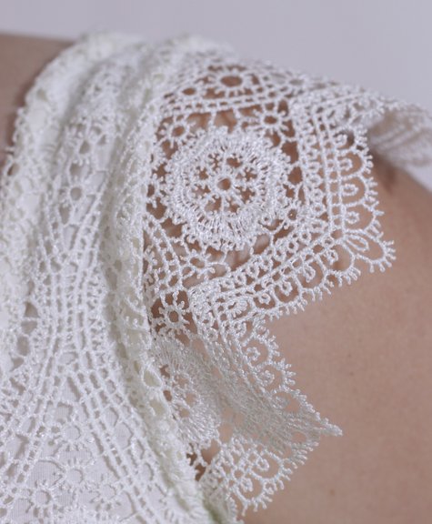 Mustardlace_and_red_24_large